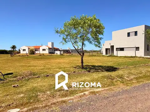 Terreno en Venta 20  mts Frente
