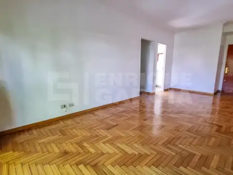 Avenida Olazabal 5600, Piso 2