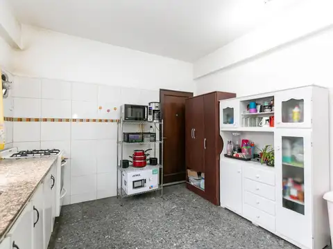 Departamento de 3 ambientes en venta Loma Hermosa