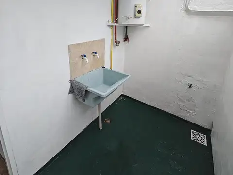 Contralmirante Cordero al 5700