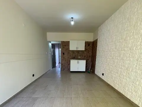 Depto Tipo Casa en Alquiler de 1 dormitorio