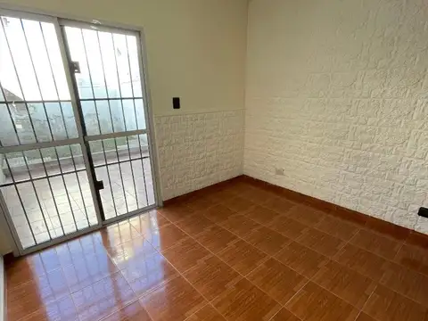 Eduardo Costa 700, Piso PB