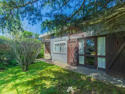 VENTA CASA DOS DORMITORIOS + APTO PARQUE DEL PLATA