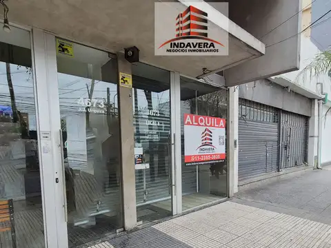 Excelente Local 71m2 Totales sobre Av. – Caseros Centro