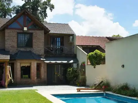 Casa 5 ambientes con 2 baños