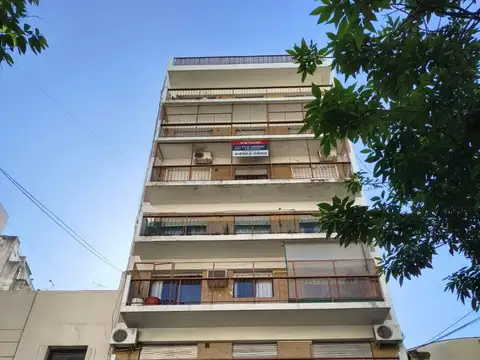 EN VENTA 3 AMB AL FRENTE BALCÓN MUY LUMINOSO  OPORTUNIDAD  