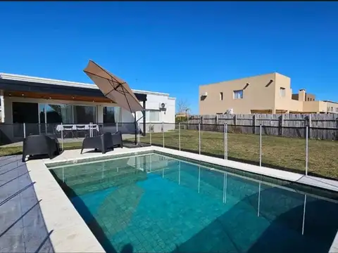Casa en alquiler San Sebastian - Cuan Propiedades