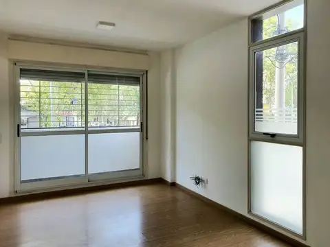 Montevideo 4106 , Piso 1