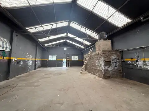 Galpon en Alquiler 9  mts Frente