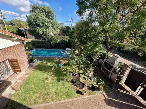 Casa 5 ambientes con 2 baños