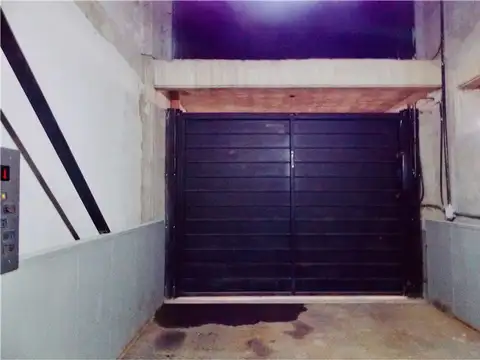 VENTA COCHERA  - 2DO NIVEL - BARRIO MARTIN