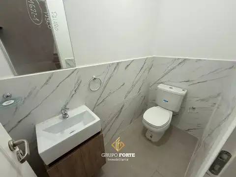 Depto Tipo Casa 4 ambientes con 3 baños
