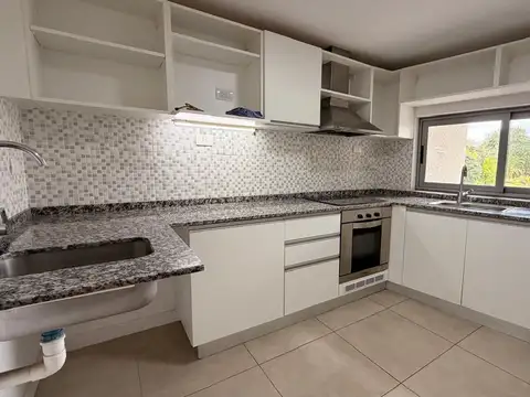 Departamento en Alquiler de 3 ambientes