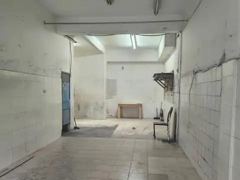Av Castañares 1200