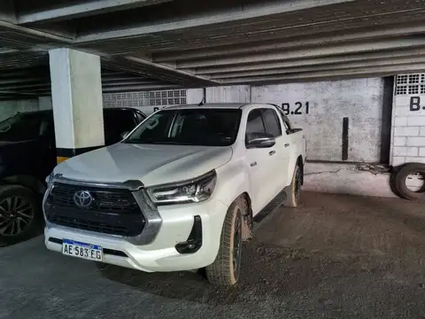 VENTA COCHERA CENTRICA PATRICIAS MENDOCINAS