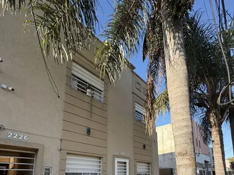 Depto Tipo Casa en Venta de 4 ambientes