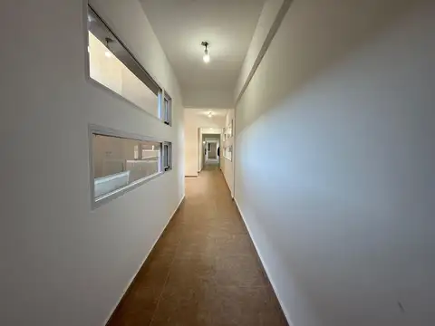 VENTA OFICINA SOBRE CALLE JUJUY 324