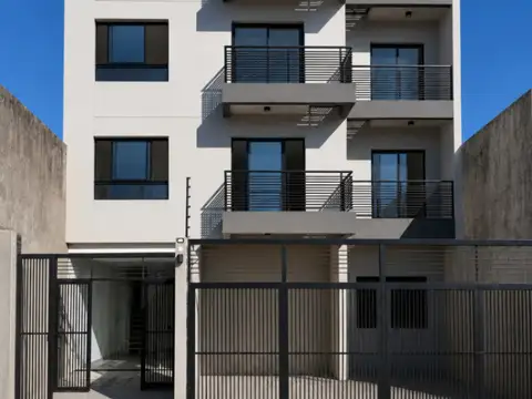 DEPARTAMENTO 3 AMB - PB CON 2 COCHERAS Y PATIO - A ESTRENAR