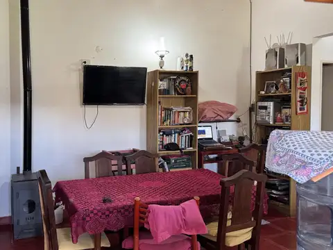 Casa 3 ambientes con 1 baño
