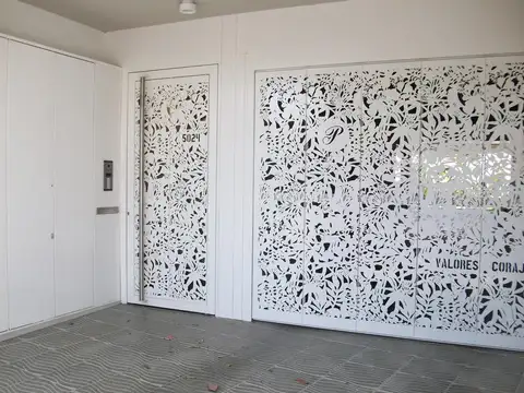 Depto. dos ambientes con terraza propia. Como si vivieras en una casa pero en un edificio 