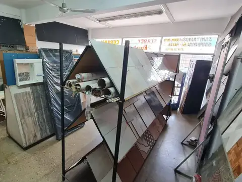 Local en Alquiler 50 años