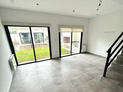 Casa en Alquiler en Barrio Parque Leloir, USD 1.100