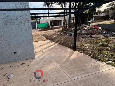 Casa en Venta en Villa Catalina, USD 110.000
