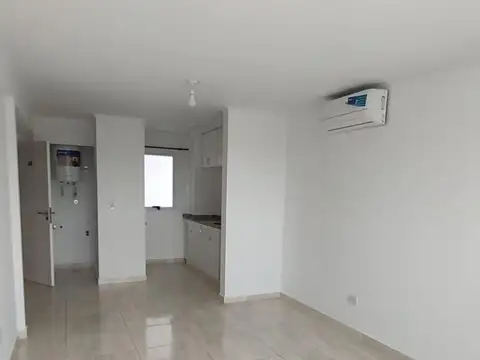 San Luis 1300, Piso 4