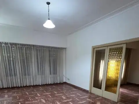 Venta Chalet 7 Ambientes Adrogue.