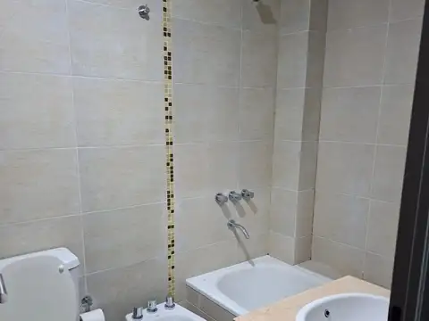 Departamento en Alquiler en Ituzaingo Norte, $ 750.000