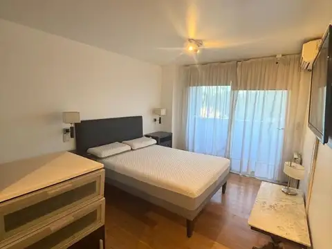 Alquiló departamento amoblado de categoría Village Plaza