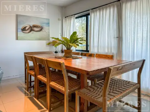 Departamento 4 ambientes con 2 baños