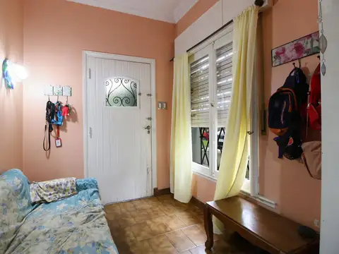 CASA EN VENTA 4 AMBIENTES LOMAS DE ZAMORA  CREDITO