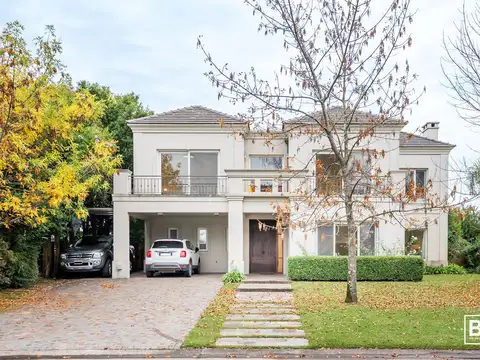Casa en Alquiler de 4 dormitorios