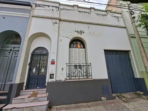 Casa en Venta con 1 cochera