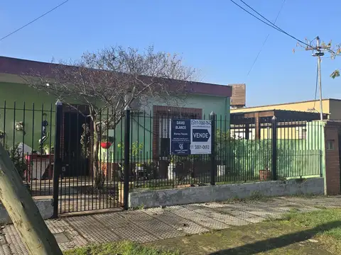 Casa en Venta con 1 cochera