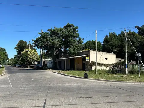 Local en Manuel B Gonnet