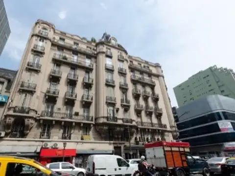 Callao y Corrientes Semipiso11 ambientes Oportunidad