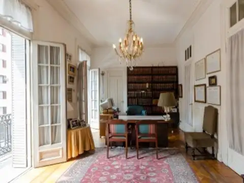 Departamento en Venta 104 años