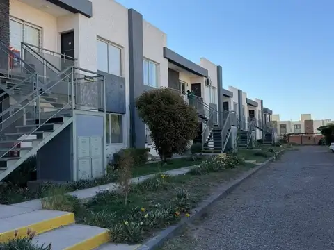 Departamento en alquiler c/ cochera en 9.ª Sección Parque General San Martín