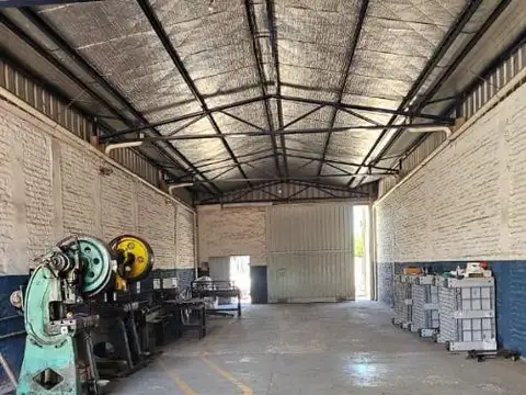 ALQUUILER V. BALLESTER GALPÓN 200 m2 con OFICINAS Z/RI