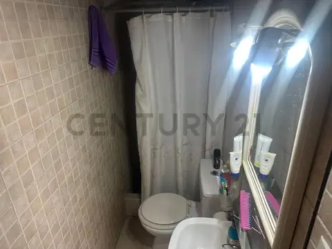 Casa 5 ambientes con 1 baño