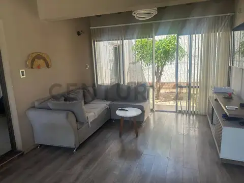 Cacheuta 200, Piso 0