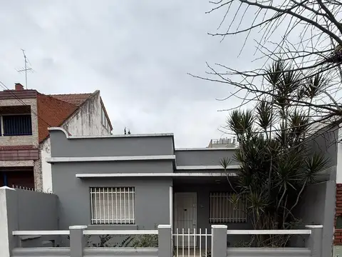 PH T/CASA 4 AMBIENTES C/JARDIN- ENTRADA INDEPENDIENTE-
