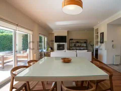 Casa en Venta en City Bell, USD 330.000