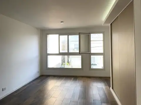 Departamento en Alquiler con 8 cochera