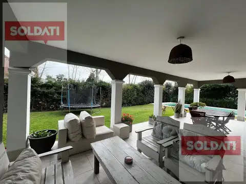 Casa a la venta en Solares del Talar