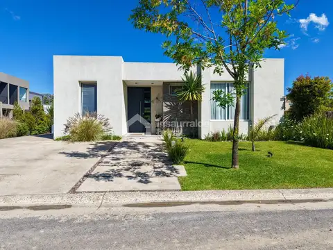 Vila Marina 1 100