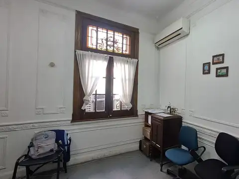 Depto Tipo Casa 8 ambientes con 4 baños