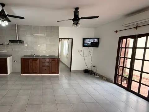 CASA CON PILETA EN VENTA ENTRE RIOS 1214 GOYA CTES